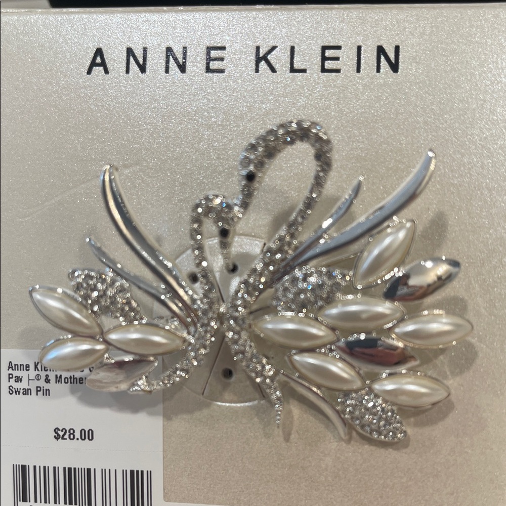 Anne Klein Silver and Cream Swan Brooch Pin NWT $28